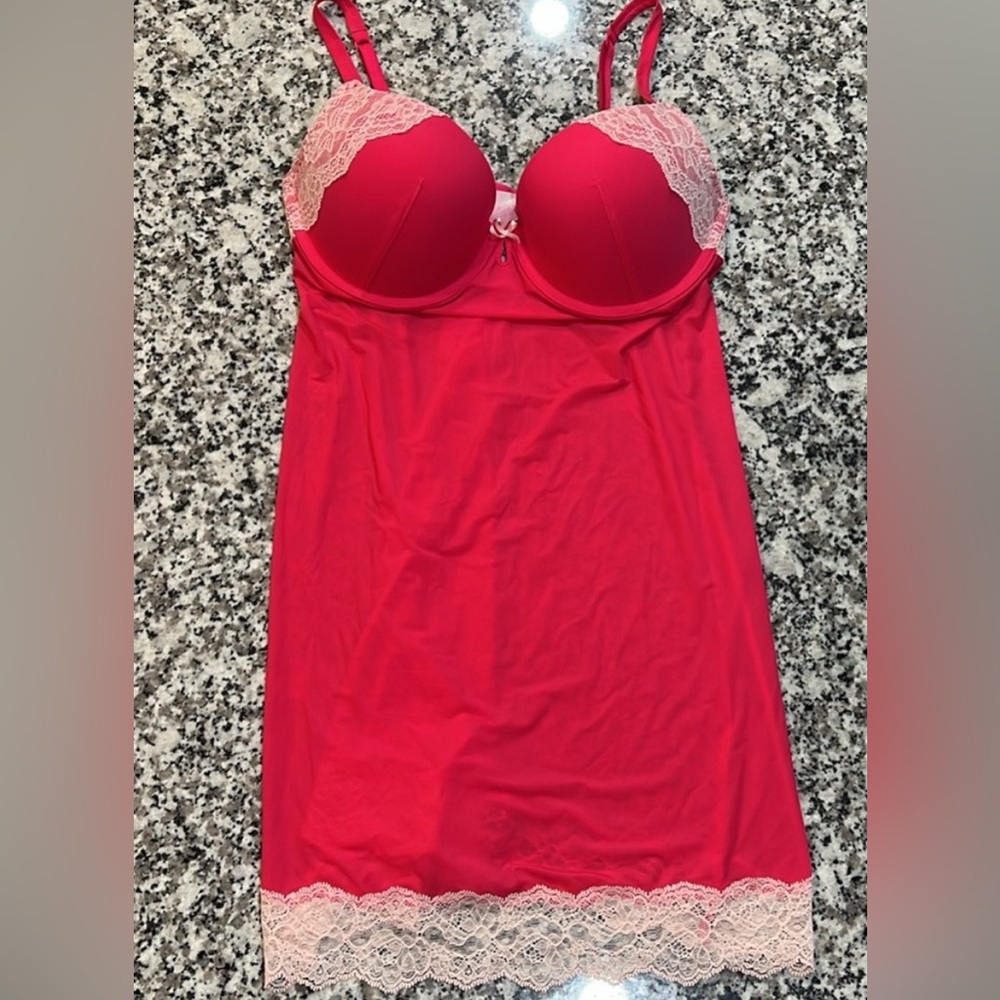 NWOT Victoria’s Secret pink lace babydoll  - 34D